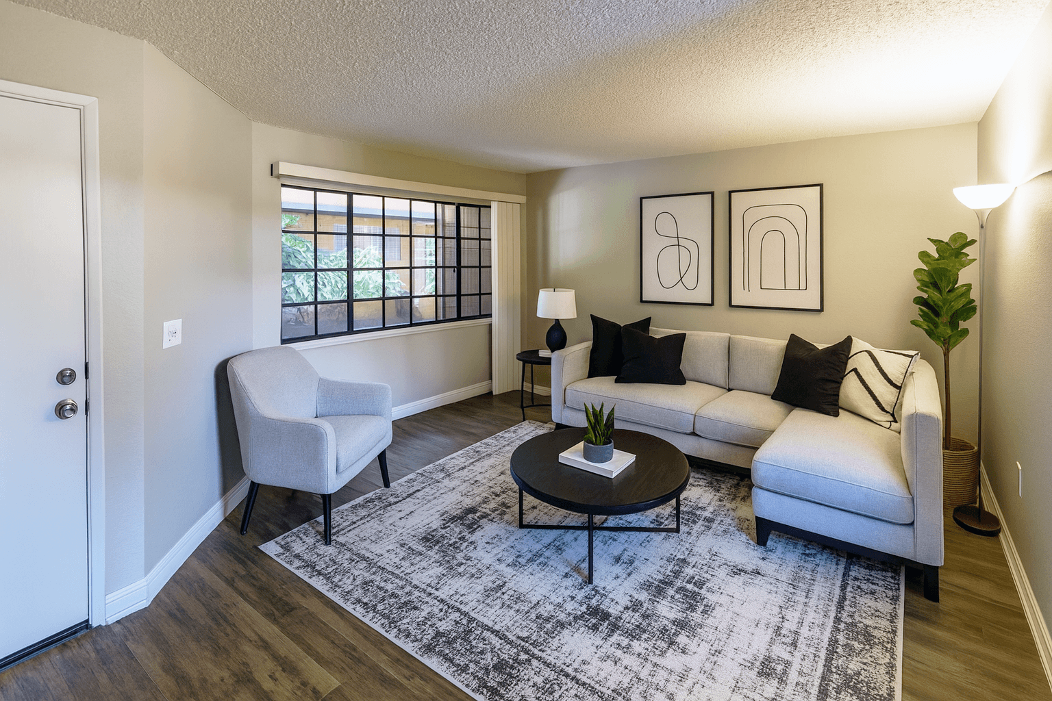 Ashland Garden Apartments photo 2